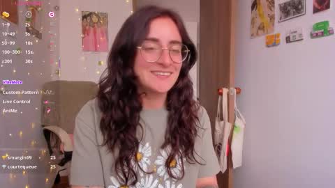 Giggles  online show from 29, 10, 2025