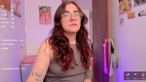 Snapshot of linda_giggle chatting on 11, 3, 2026 Giggles online show from 11, 3, 2026