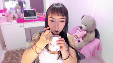 Lindaa maria  online show from 19, 11, 2025