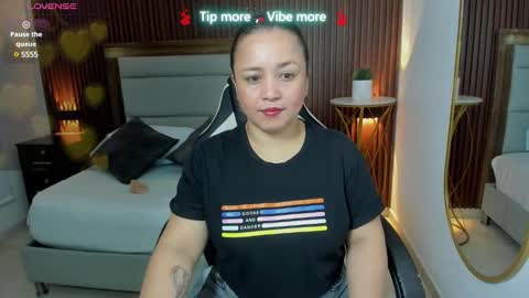 L I N D A online show from 28, 12, 2024