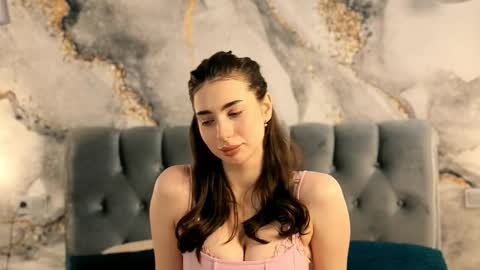 lili online show from 22, 10, 2025