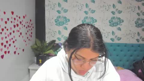    online show from 28, 2, 2025