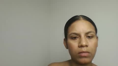 lineichun1708 online show from 18, 11, 2025