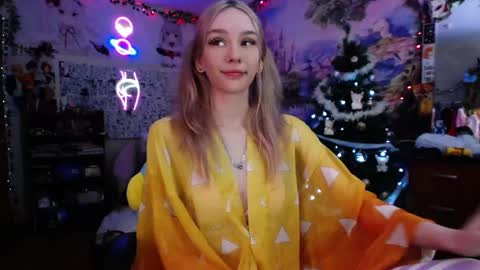 Snapshot of linlin_cuteeee chatting on 12, 1, 2025 Lin online show from 12, 1, 2025