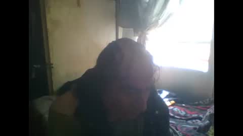 Snapshot of linseyyy chatting on 8, 2, 2025 belledelfyyy online show from 8, 2, 2025