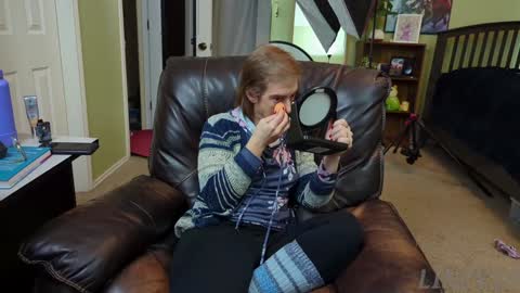 Snapshot of linzy19 chatting on 8, 1, 2025 Linzy19 online show from 8, 1, 2025