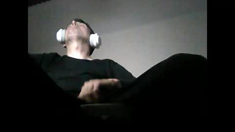 Snapshot of liongr69 chatting on 3, 3, 2025 liongr69 online show from 3, 3, 2025