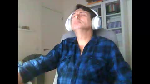 Snapshot of liongr69 chatting on 24, 11, 2025 liongr69 online show from 24, 11, 2025