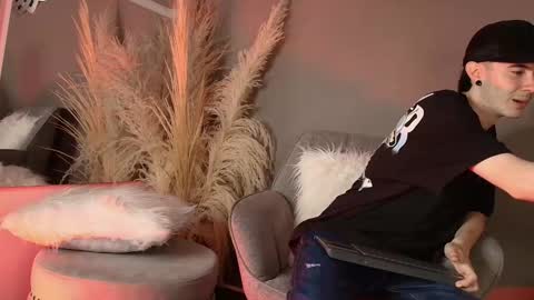  L I O  Q U E E N   online show from 18, 1, 2026