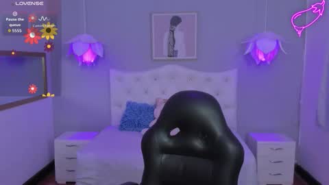 Lisa online show from 4, 11, 2025