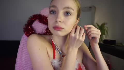 Lisa online show from 27, 12, 2024