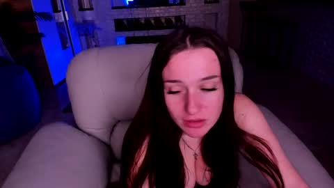 lisa_elfy online show from 6, 3, 2025