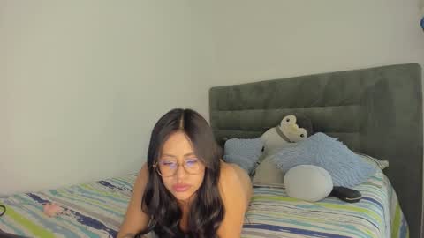 Lisa Thompson online show from 1, 10, 2025