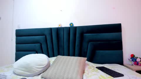 lisa white  online show from 18, 2, 2025