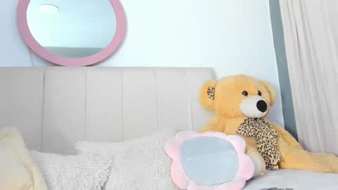 Snapshot of lisaa_a chatting on 8, 2, 2025 Lisa online show from 8, 2, 2025