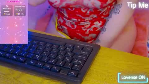 Snapshot of lisacandy1 chatting on 21, 11, 2025 Lisa online show from 21, 11, 2025