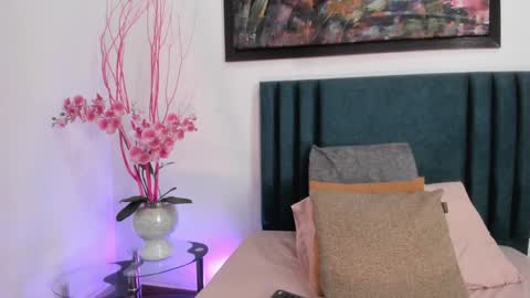 LisaHadwiin online show from 4, 2, 2025