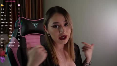 Snapshot of lisamayson chatting on 17, 10, 2025   LISA   online show from 17, 10, 2025