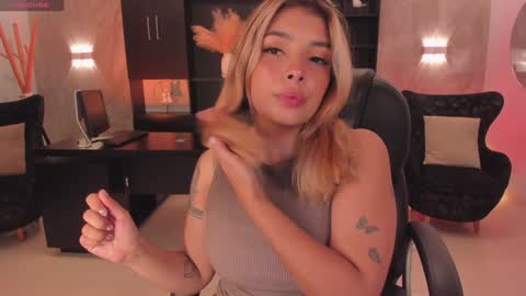 LISA MONROE online show from 27, 12, 2024