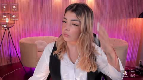 LISA MONROE online show from 7, 2, 2025