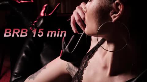 Lisa Moore online show from 2, 2, 2026