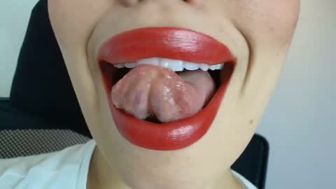 Snapshot of lisbet_21x chatting on 9, 10, 2025 Lisbet online show from 9, 10, 2025