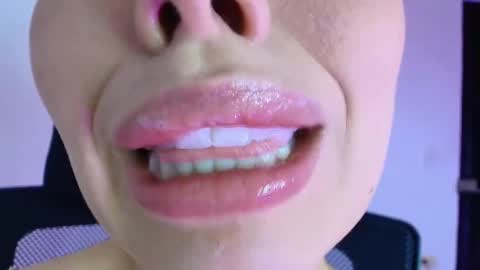 Snapshot of lisbet_21x chatting on 15, 11, 2025 Lisbet online show from 15, 11, 2025