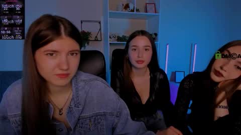 Snapshot of lissa_night chatting on 10, 10, 2025 lissa_night online show from 10, 10, 2025