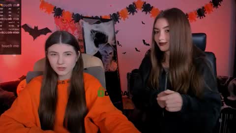 Snapshot of lissa_night chatting on 2, 11, 2025 lissa_night online show from 2, 11, 2025