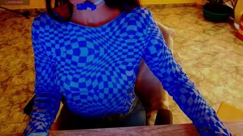 Snapshot of lisstaylor chatting on 29, 10, 2025 Liss online show from 29, 10, 2025