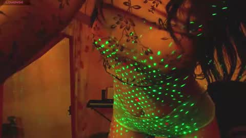 Snapshot of lisstaylor chatting on 5, 11, 2025 Liss online show from 5, 11, 2025