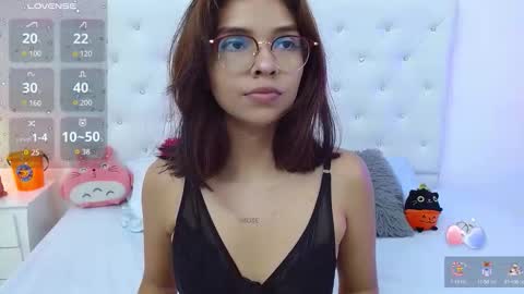 Snapshot of litleslut_ chatting on 9, 10, 2025 litleslut_ online show from 9, 10, 2025