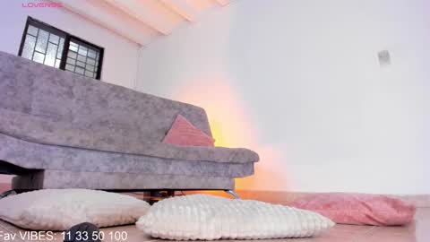 little___sophie online show from 5, 3, 2025