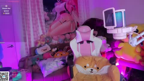 Snapshot of little__ary chatting on 22, 12, 2024 little ary online show from 22, 12, 2024