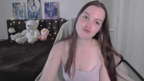 Snapshot of little__flowers chatting on 2, 10, 2025 little__flowers online show from 2, 10, 2025