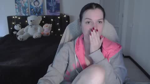 Snapshot of little__flowers chatting on 15, 11, 2025 little__flowers online show from 15, 11, 2025