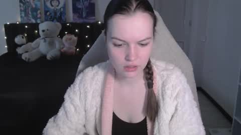 little__flowers online show from 13, 1, 2026