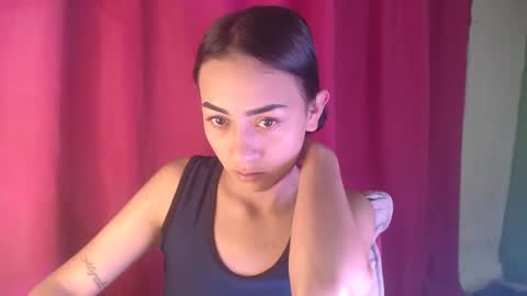 Snapshot of little_aphrodite2 chatting on 5, 11, 2025 Aliciaparaisss online show from 5, 11, 2025