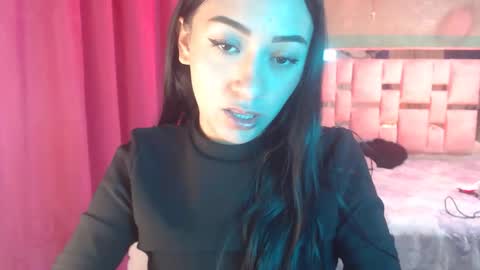 Snapshot of little_aphrodite2 chatting on 30, 11, 2025 Aliciaparaisss online show from 30, 11, 2025
