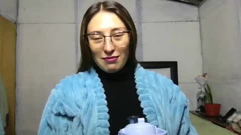 Snapshot of little_devil_diablita90 chatting on 4, 10, 2025 Diablita online show from 4, 10, 2025