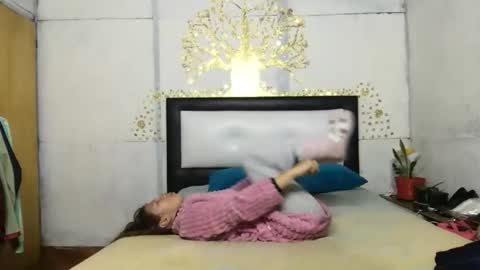 Snapshot of little_devil_diablita90 chatting on 24, 11, 2025 Diablita online show from 24, 11, 2025