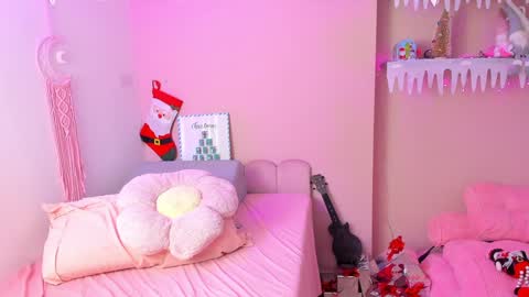 Little Effy online show from 22, 12, 2024