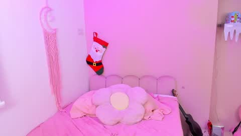 Little Effy online show from 24, 12, 2024