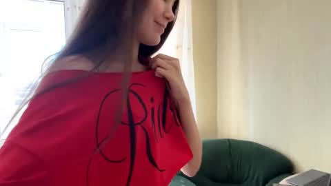 Viiola online show from 11, 11, 2025