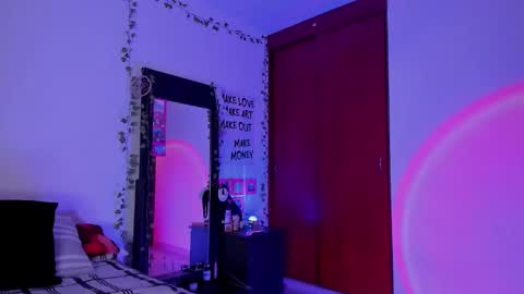 kayla  Instagram kayla 71082 online show from 8, 1, 2026