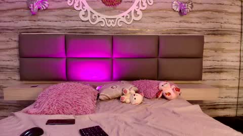 little_mayy online show from 3, 2, 2026