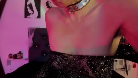 Little Nauughty2 online show from 15, 10, 2025