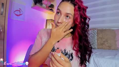 Snapshot of little_red_18 chatting on 20, 3, 2026 Eva online show from 20, 3, 2026