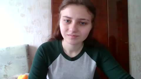 little_shygirl_ online show from 29, 1, 2025
