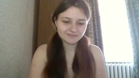 little_shygirl_ online show from 2, 2, 2025